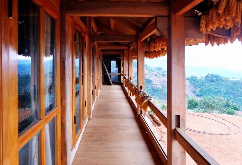 تختخواب و صبحانه A Su Homestay Mù Cang Chải