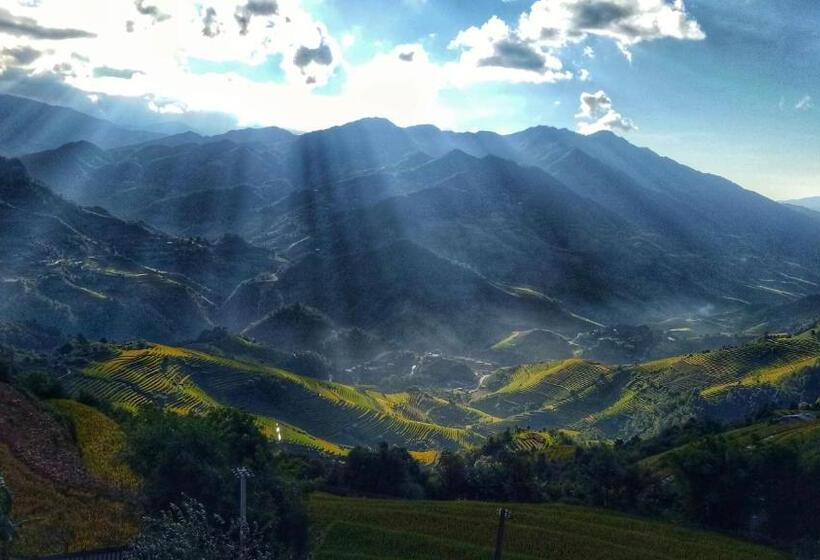 تختخواب و صبحانه A Su Homestay Mù Cang Chải