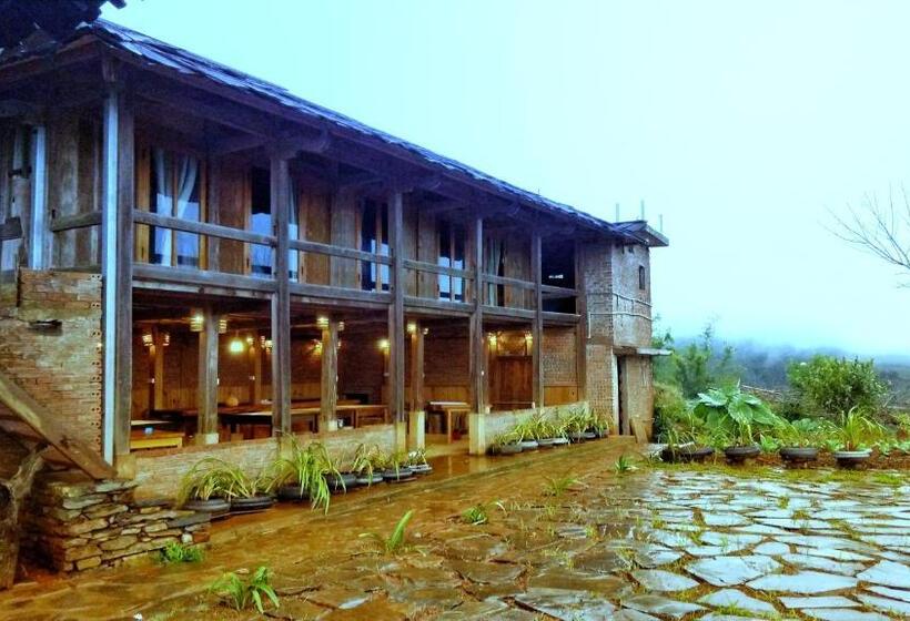 تختخواب و صبحانه A Su Homestay Mù Cang Chải