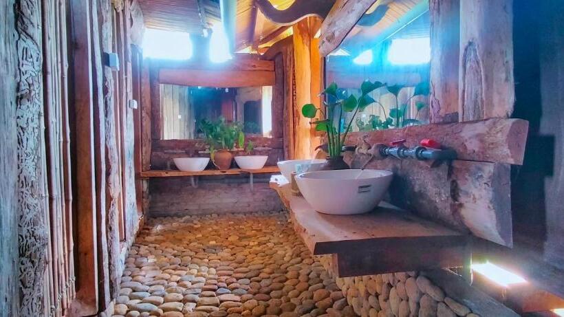 تختخواب و صبحانه A Su Homestay Mù Cang Chải