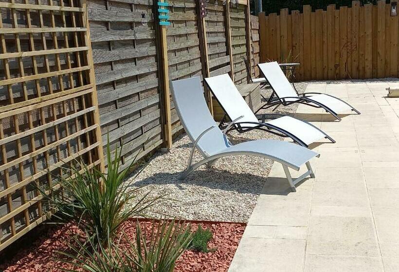 Bed and Breakfast En Pleine Campagne, Proche Du Mans Chambre D Hôtes