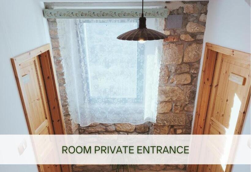 ベッドアンドブレックファースト Guesthouse Kamniti Rob