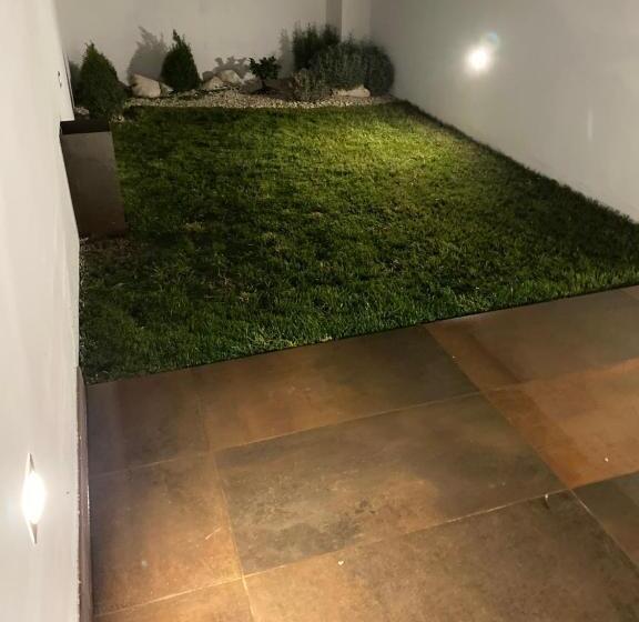 مبيت وإفطار Luvias Spa