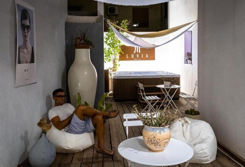 مبيت وإفطار Luvias Spa