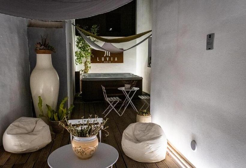 مبيت وإفطار Luvias Spa