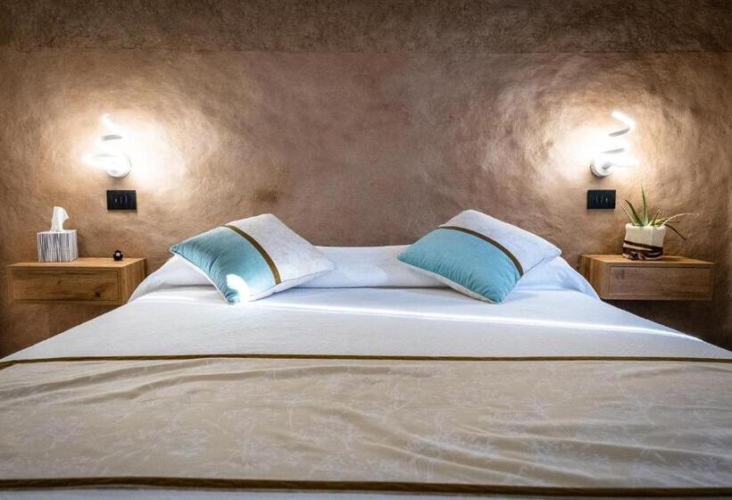 مبيت وإفطار Luvias Spa