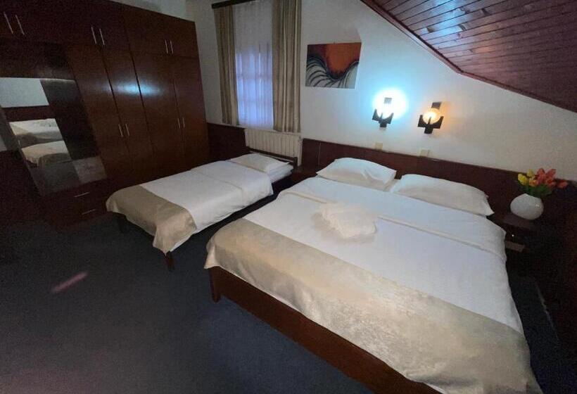 تختخواب و صبحانه Sobe Na Jošanici