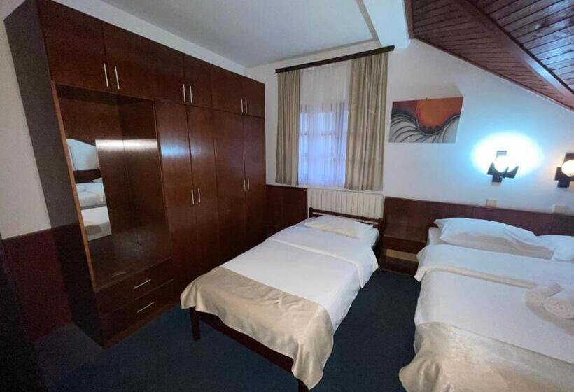 تختخواب و صبحانه Sobe Na Jošanici