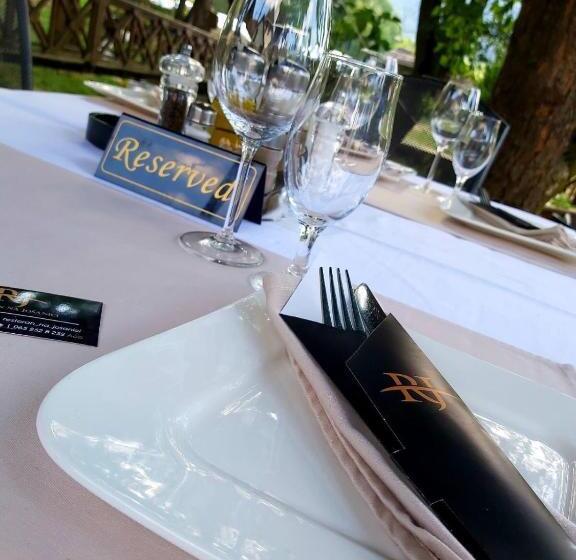 تختخواب و صبحانه Sobe Na Jošanici