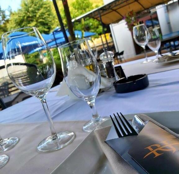 تختخواب و صبحانه Sobe Na Jošanici