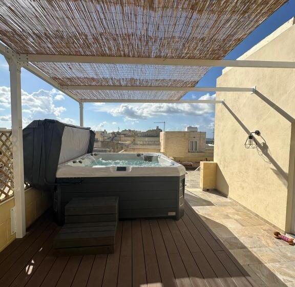 تختخواب و صبحانه Ta Pinu Spa Suite Luxury Heritage Living