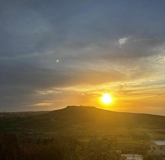 تختخواب و صبحانه Ta Pinu Spa Suite Luxury Heritage Living