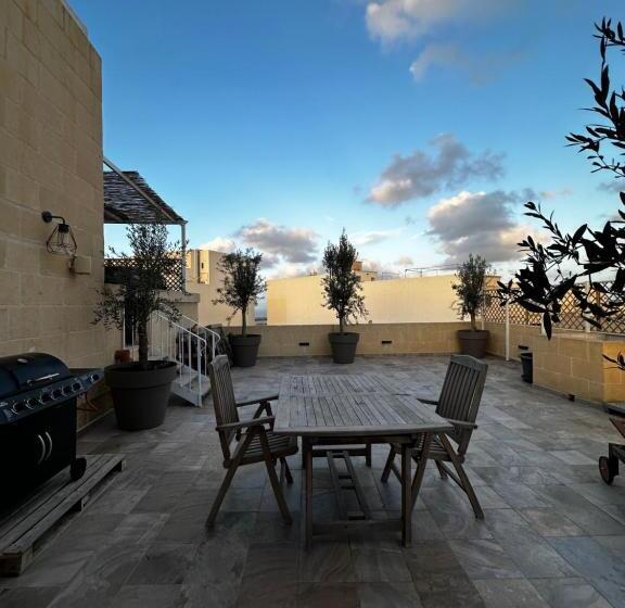 تختخواب و صبحانه Ta Pinu Spa Suite Luxury Heritage Living