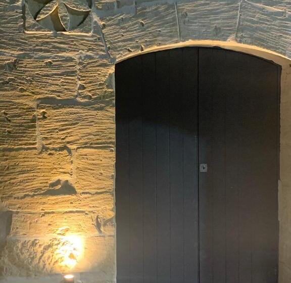 تختخواب و صبحانه Ta Pinu Spa Suite Luxury Heritage Living