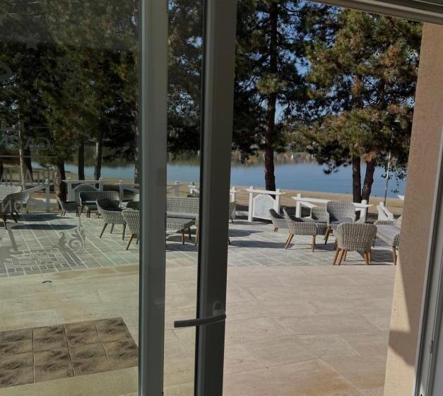 Garni Hotel Oblačinsko Jezero