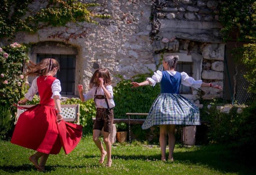 Отель Agriturismo Maso Giomo