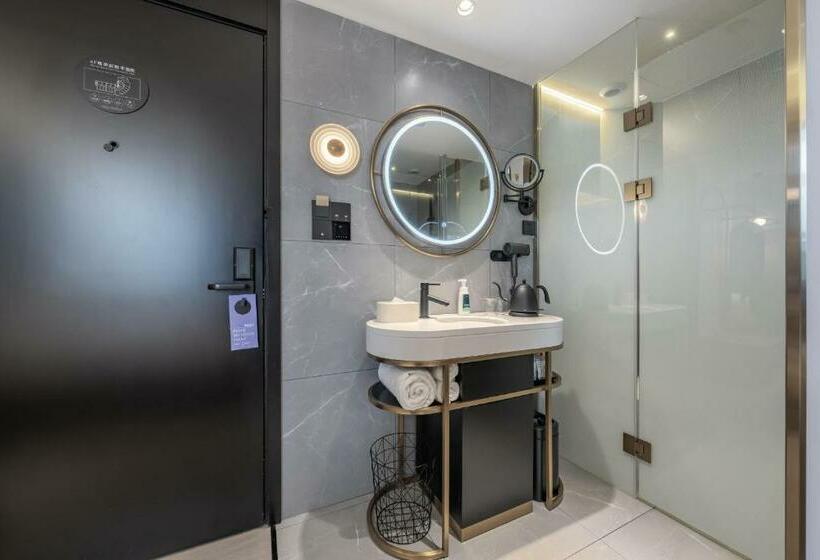 Atour Light Hotel Lanzhou Yantan Rt Mart