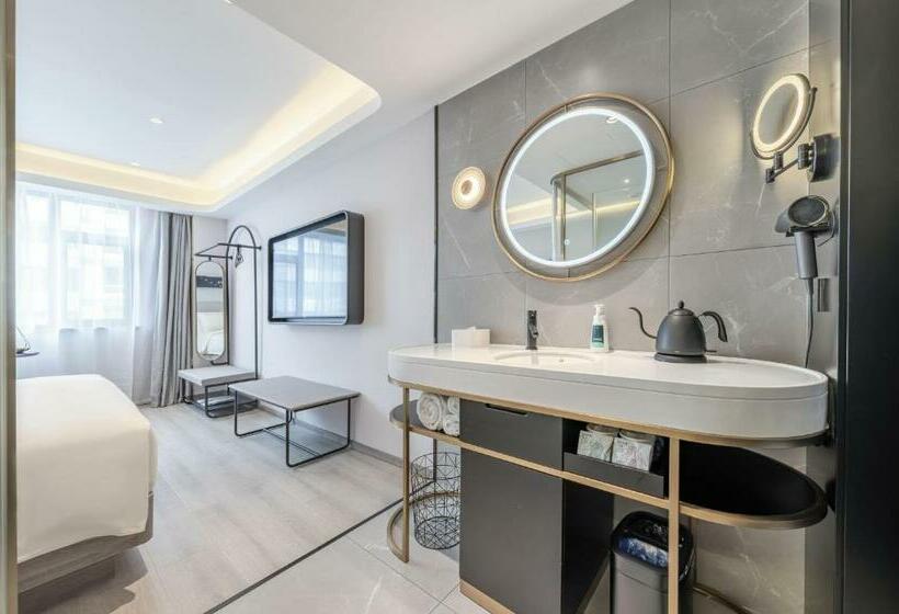 Atour Light Hotel Lanzhou Yantan Rt Mart