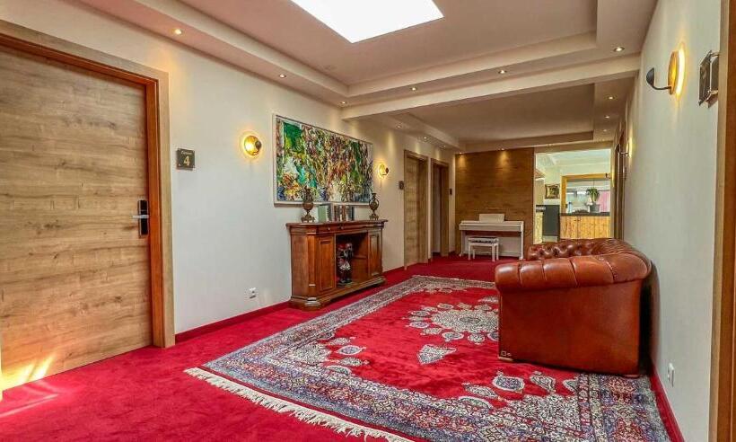 Отель Bad Resort