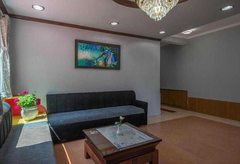 Отель Binsar Eco Resort, Binsar Uttarakhand