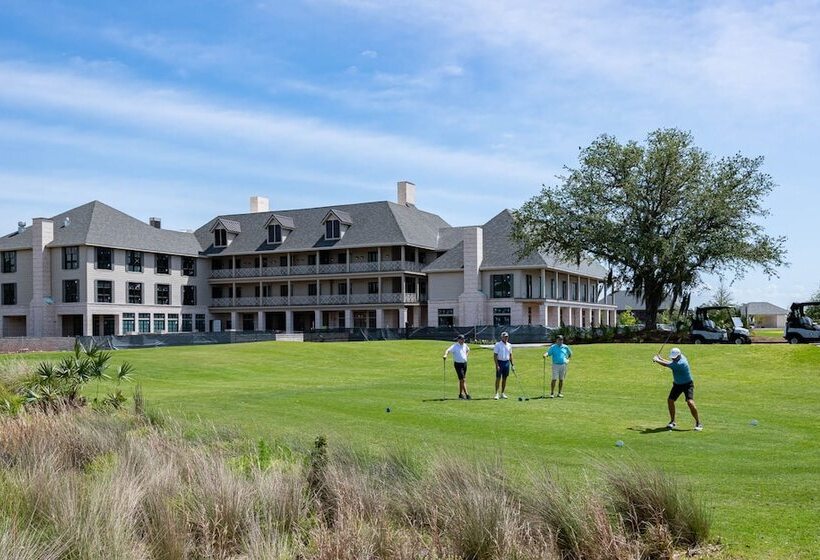 فندق Camp Creek Inn