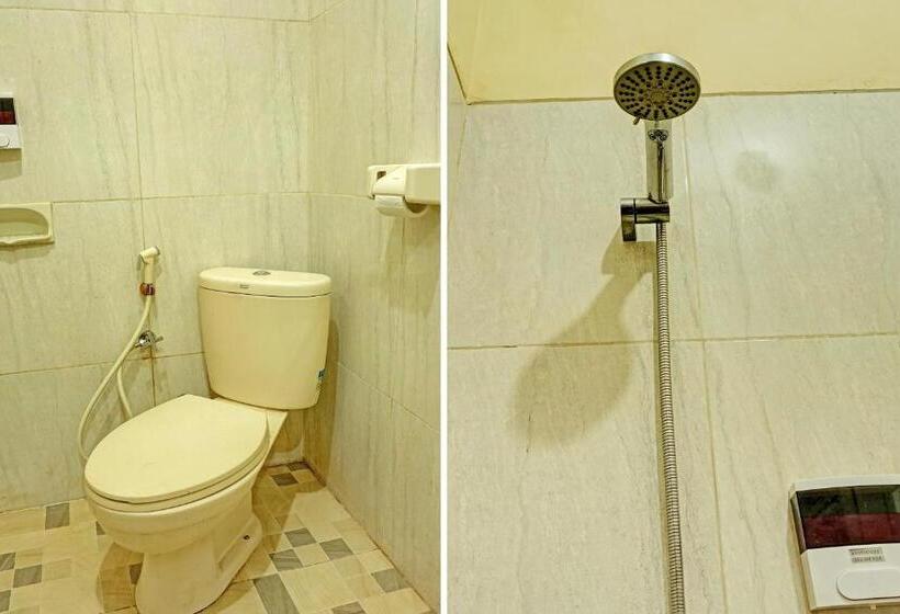 בית מלון כפרי Capital O 92228 Cozy Bromo Homestay