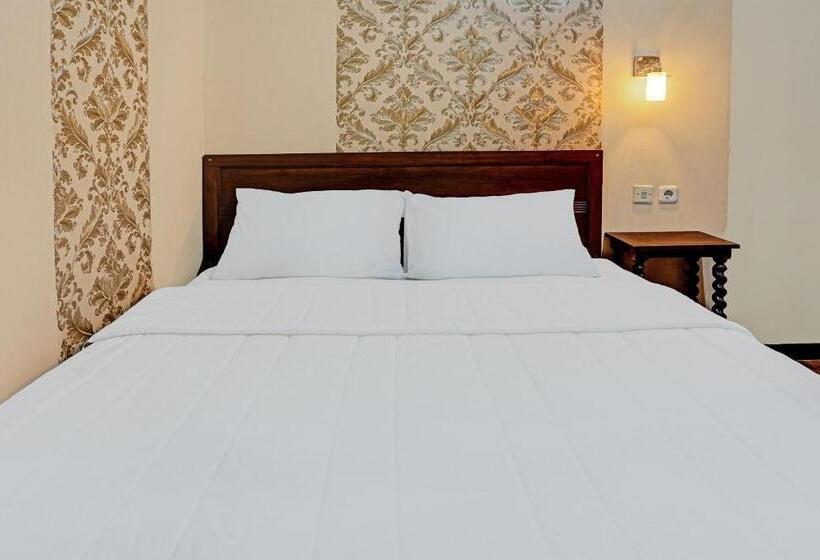 בית מלון כפרי Capital O 92228 Cozy Bromo Homestay