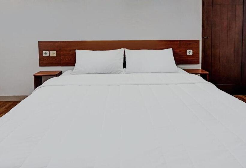 בית מלון כפרי Capital O 92228 Cozy Bromo Homestay