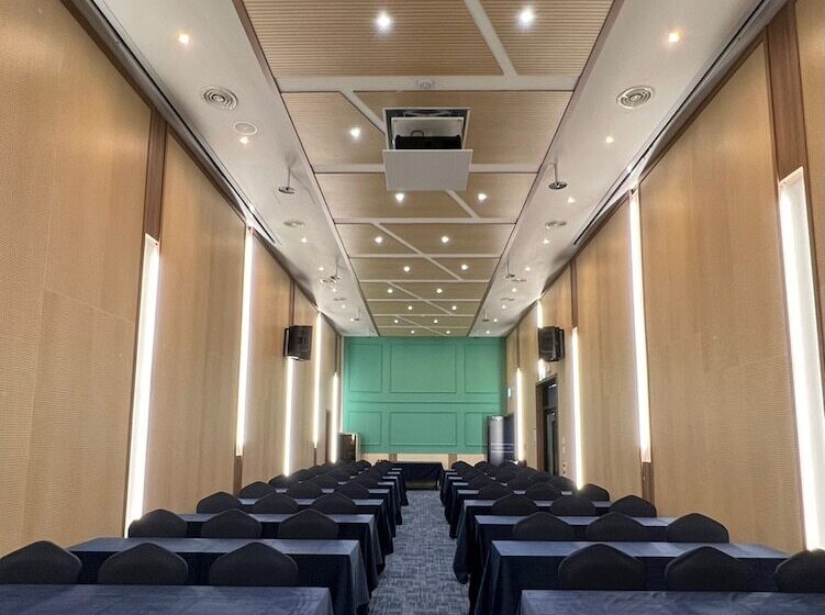 בית מלון כפרי Gangneung Chonpines Ocean Suites