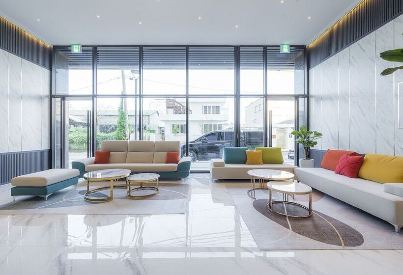 בית מלון כפרי Gangneung Chonpines Ocean Suites