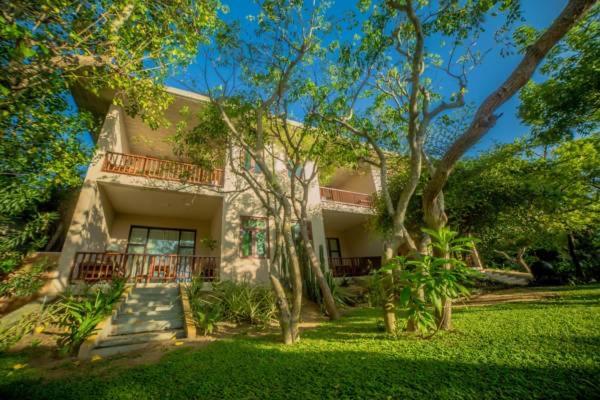 Отель Nikara Luxury Beach House