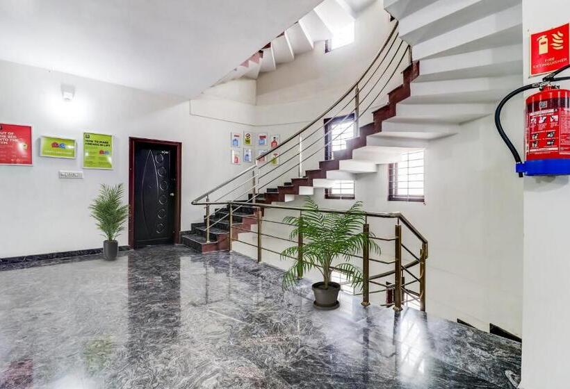 Отель Oyo Pool Villa Premium Home Stay Mysore