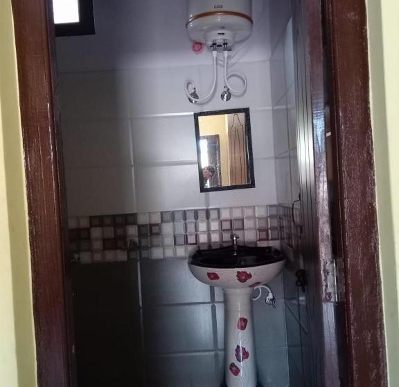 בית מלון כפרי Raj Palace