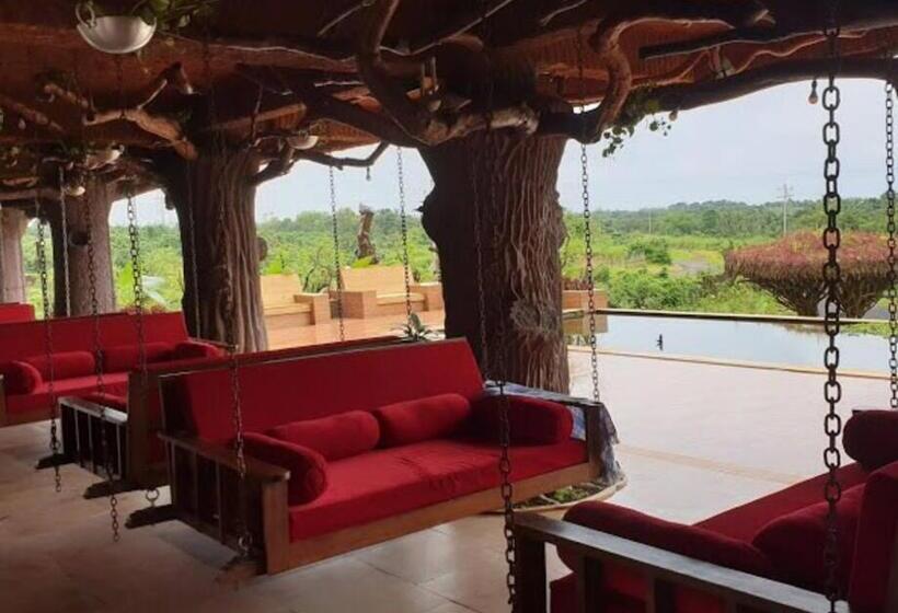 호텔 Shivaaz Holiday Farms   Near Mopa Airport Goa