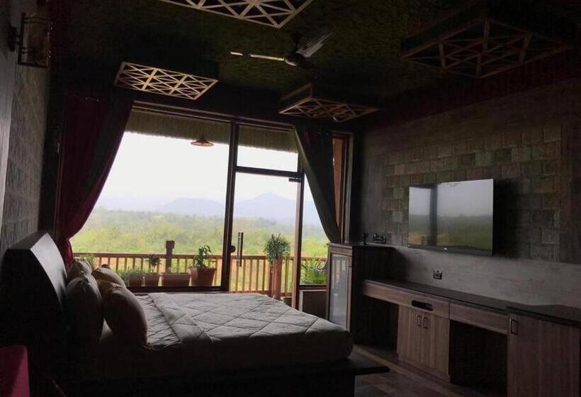 호텔 Shivaaz Holiday Farms   Near Mopa Airport Goa