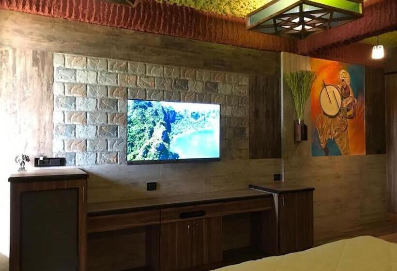 호텔 Shivaaz Holiday Farms   Near Mopa Airport Goa