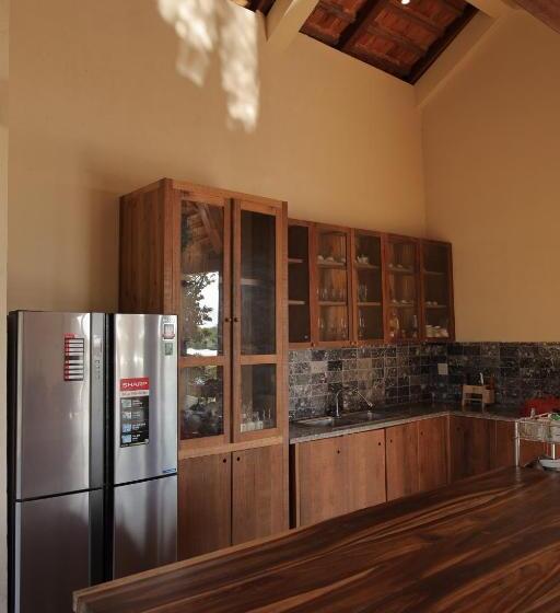 هتل Todo Farm   Organic Farming & Retreat