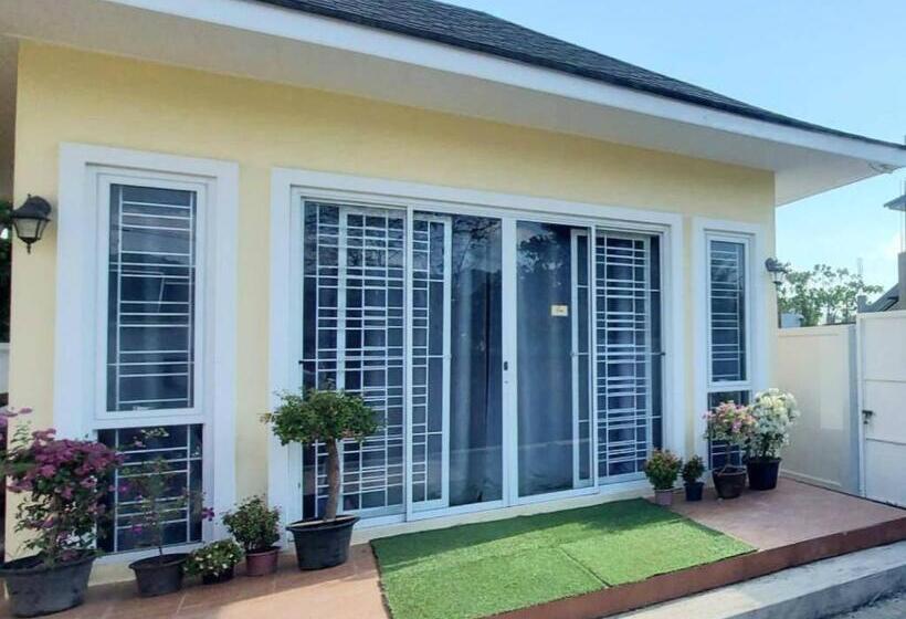 Patrick Villa Phuket