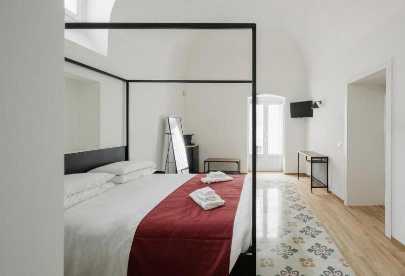 بنسيون Clementia Guest House