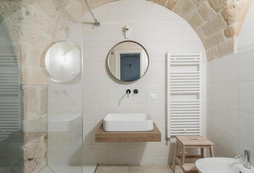 بنسيون Clementia Guest House