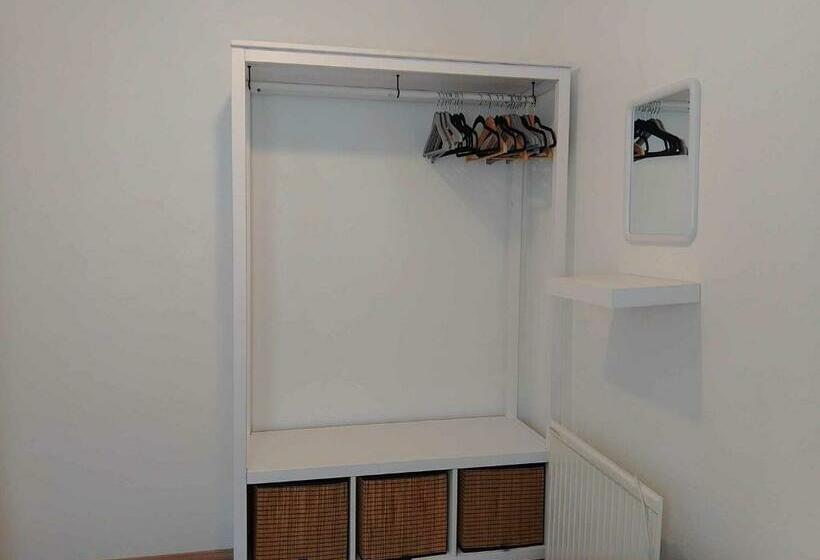 پانسیون Bergistangi Guest House