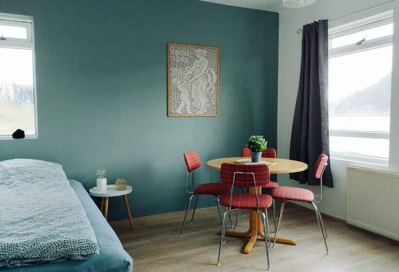 پانسیون Bergistangi Guest House