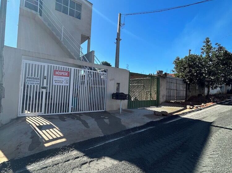 פנסיון Pousada Quartos Vcp