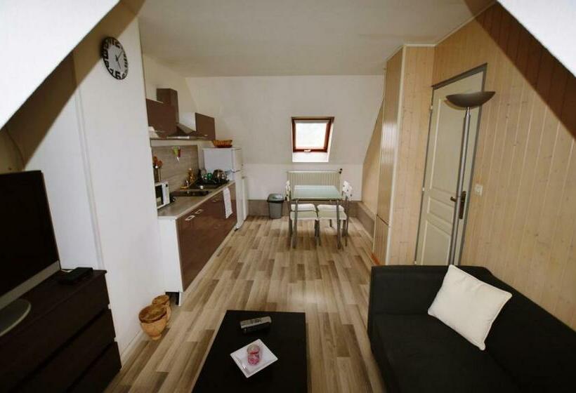 펜션 Room In House   F2 In Suburban Residence 30 Km From Paris