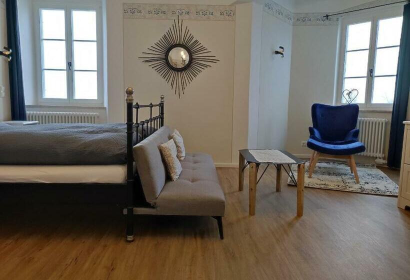 ペンション Schloss Kalteneck