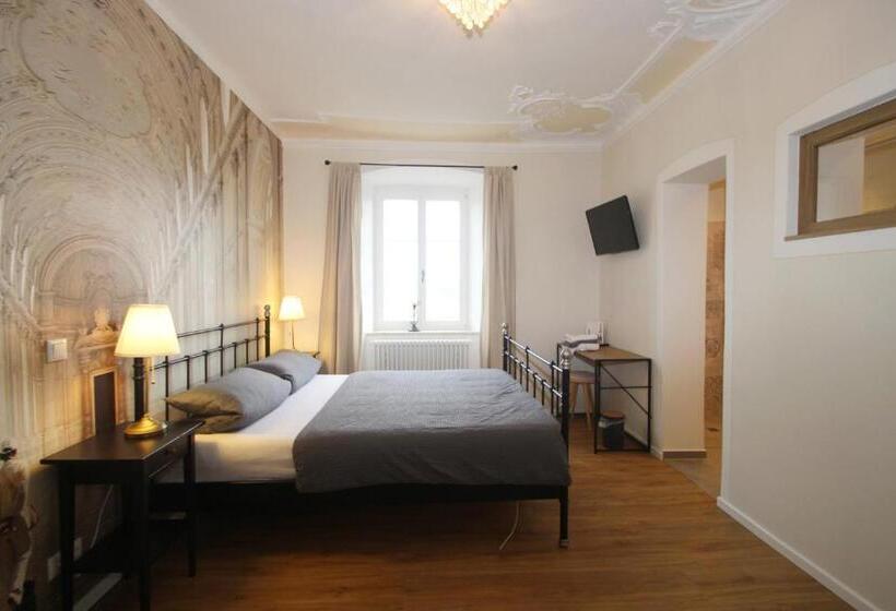 ペンション Schloss Kalteneck