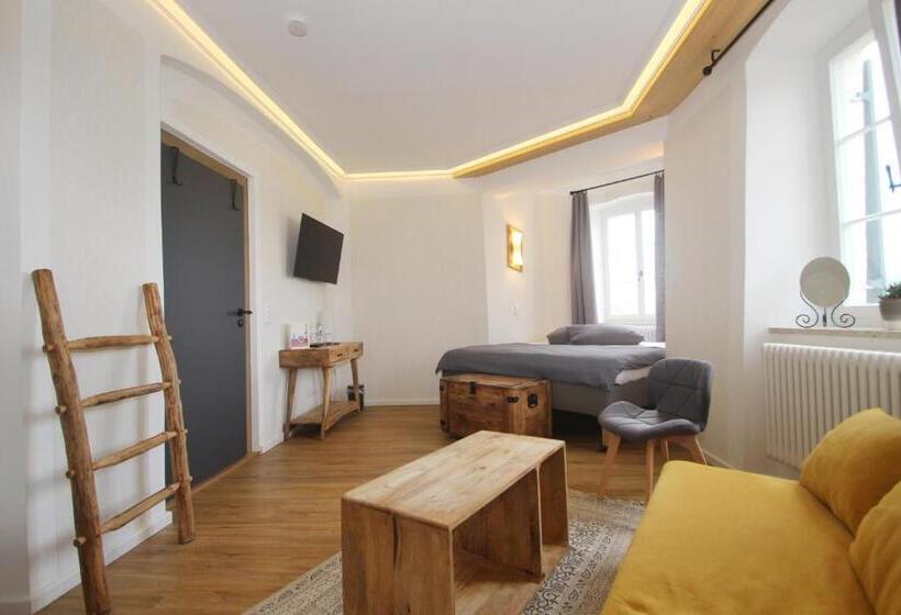 بنسيون Schloss Kalteneck