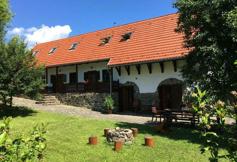 ペンション Tugári Vendégház