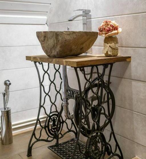 ペンション Tugári Vendégház