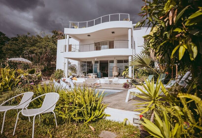 펜션 Villa Garriga